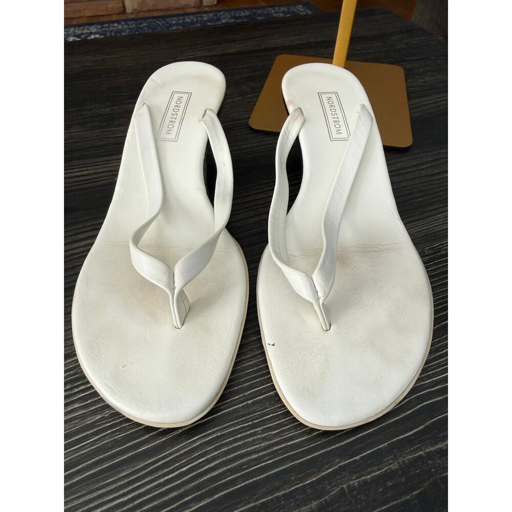 Nordstrom White Kitten Heels Sz. 6